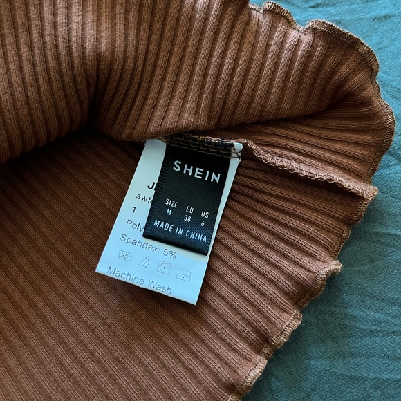 Mushroom cropped SHEIN brown top - Picture 4 of 4